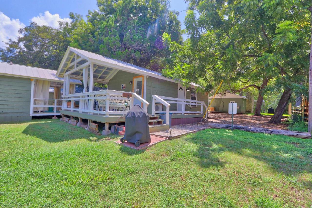 Creekside Cabins - The Texan Wimberley Zewnętrze zdjęcie
